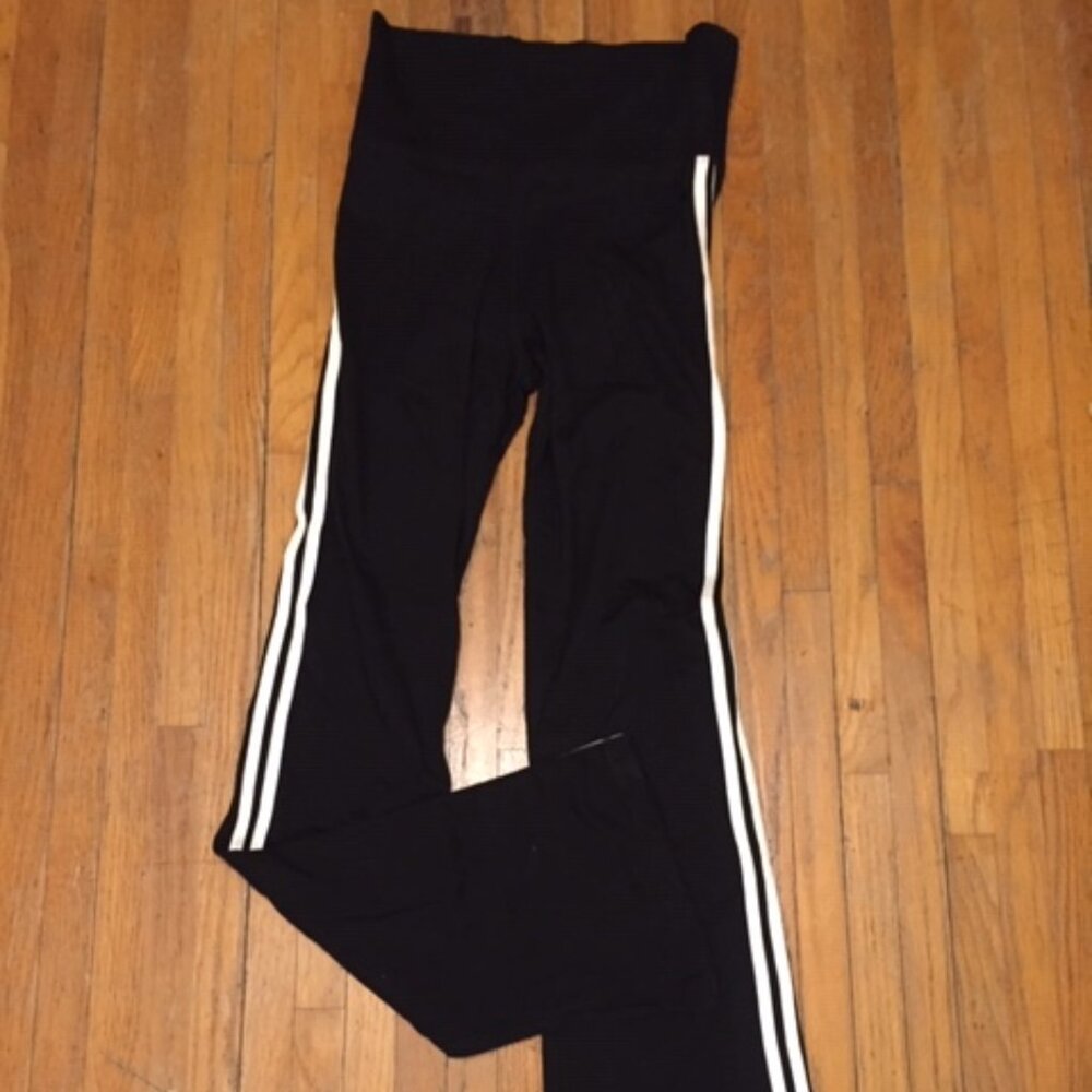 Sport pants with flared leg and wide waistband